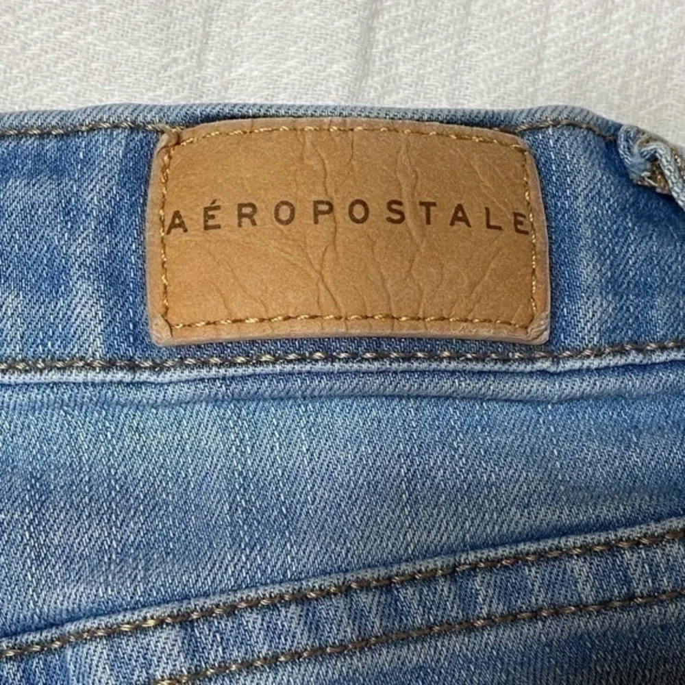 Aeropostale Distressed High Rise Shorts Women 4
